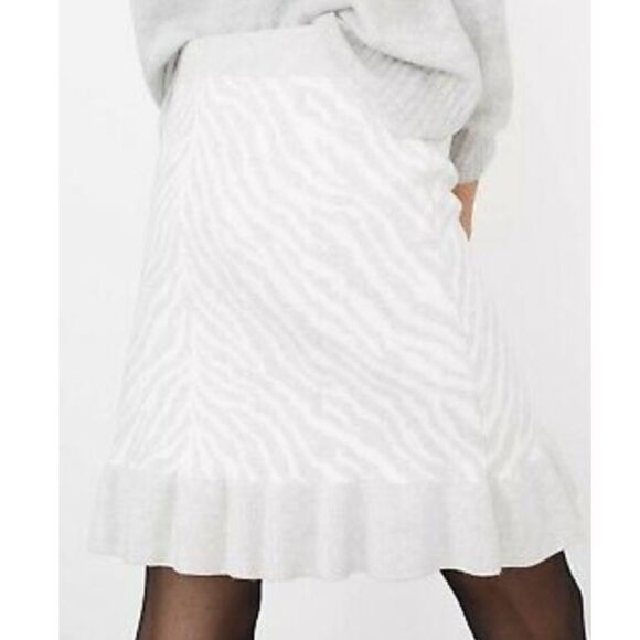 Dolan left coast zebra ruffle knit mini skirt - Picture 4 of 14